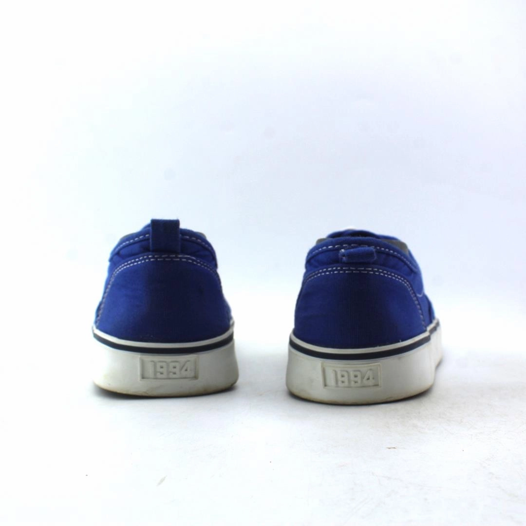 OLD NAVY 1994 everyday Old Navy footwear looks