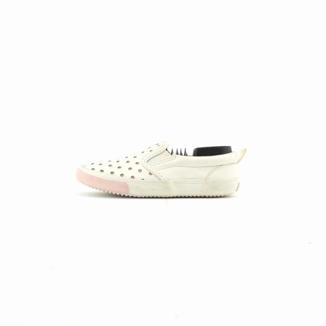 OLD NAVY 1994 Old Navy affordable casual shoes