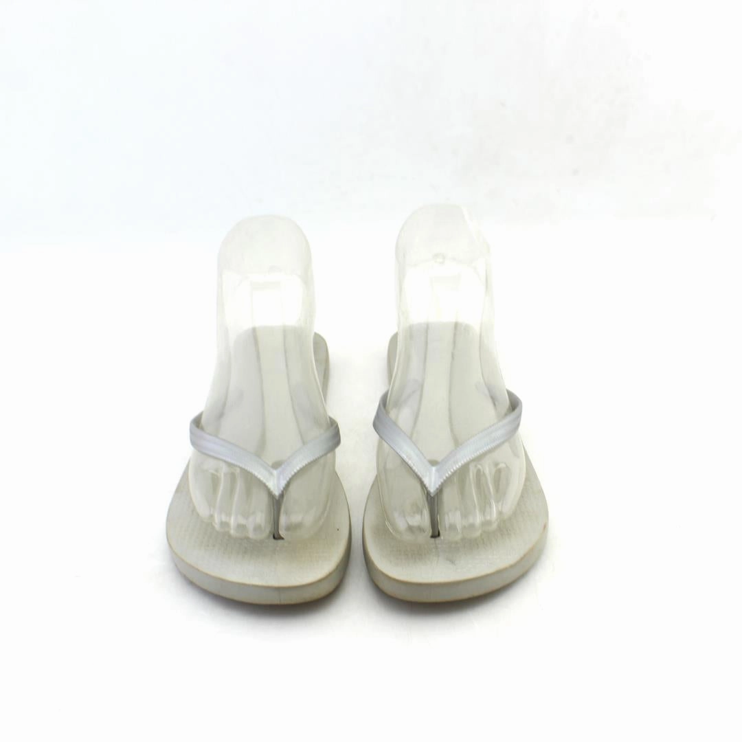 OLD NAVY . affordable Old Navy shoe visuals