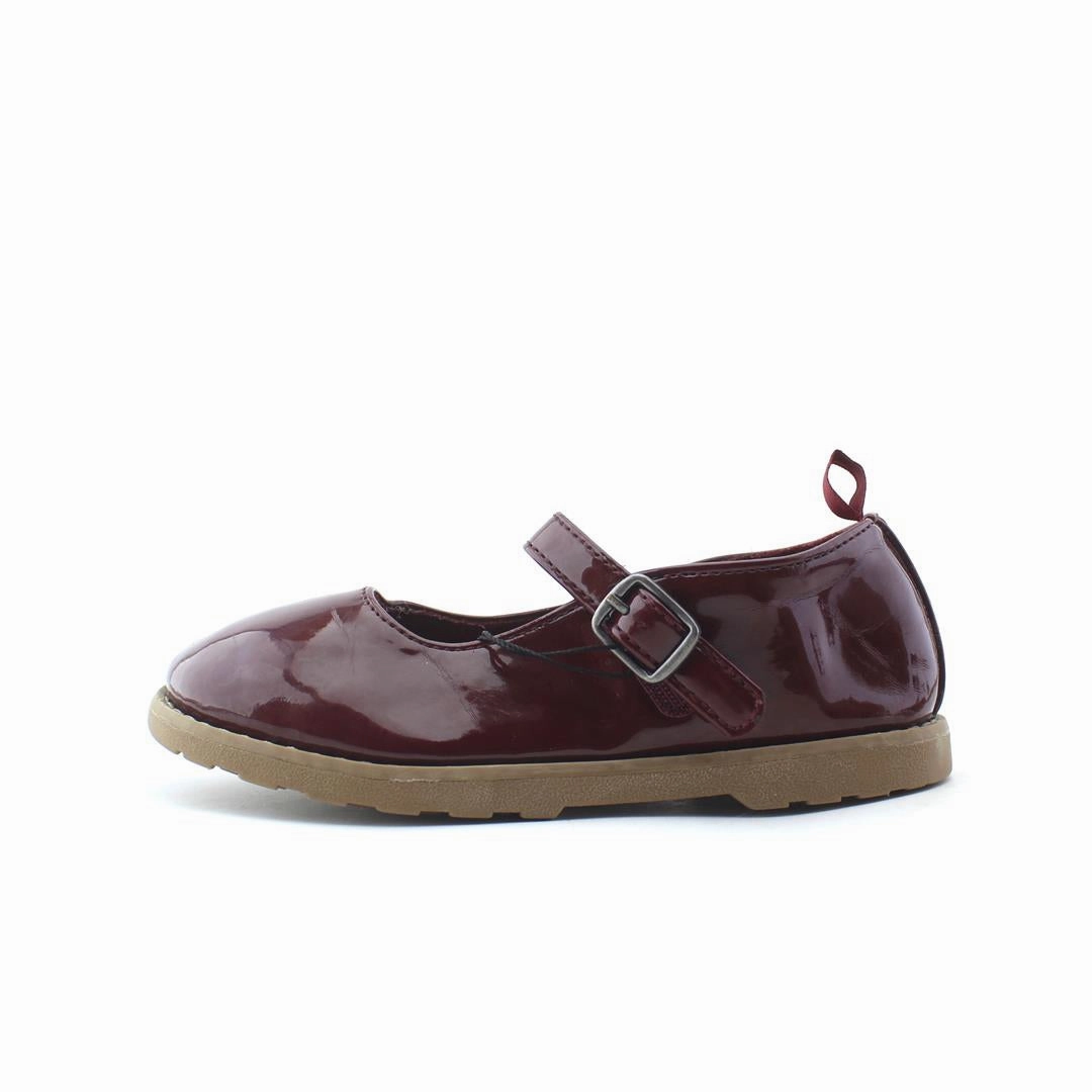 OLD NAVY . affordable Old Navy shoe visuals