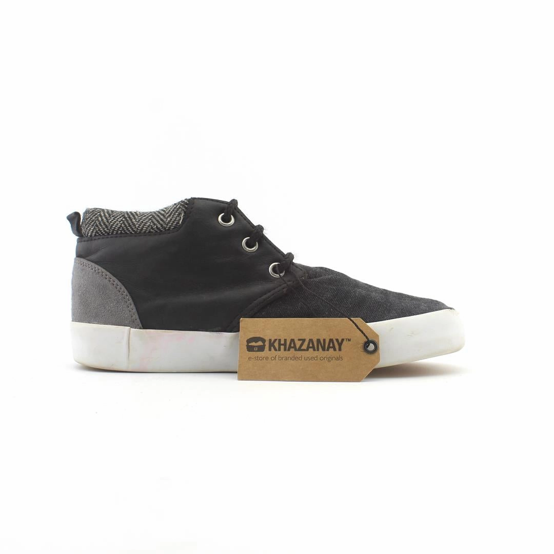 OLD NAVY . affordable Old Navy shoe visuals