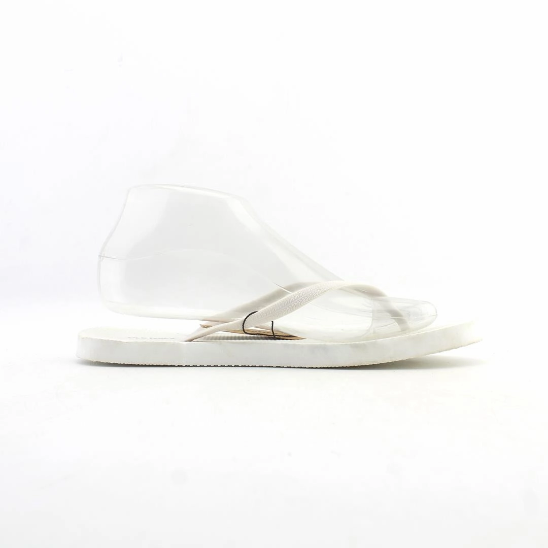 OLD NAVY . affordable Old Navy shoe visuals