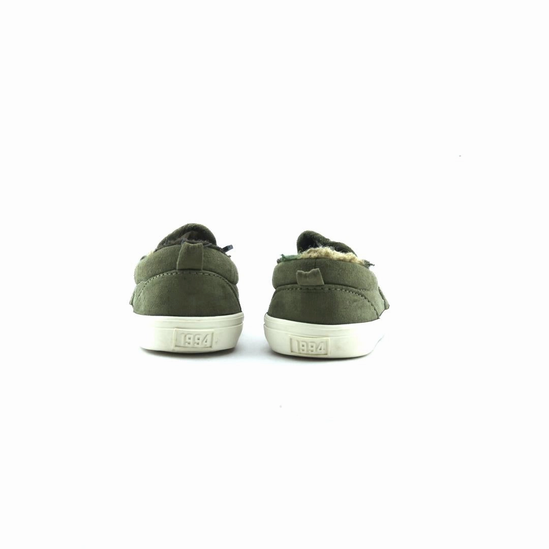 OLD NAVY . affordable Old Navy shoe visuals