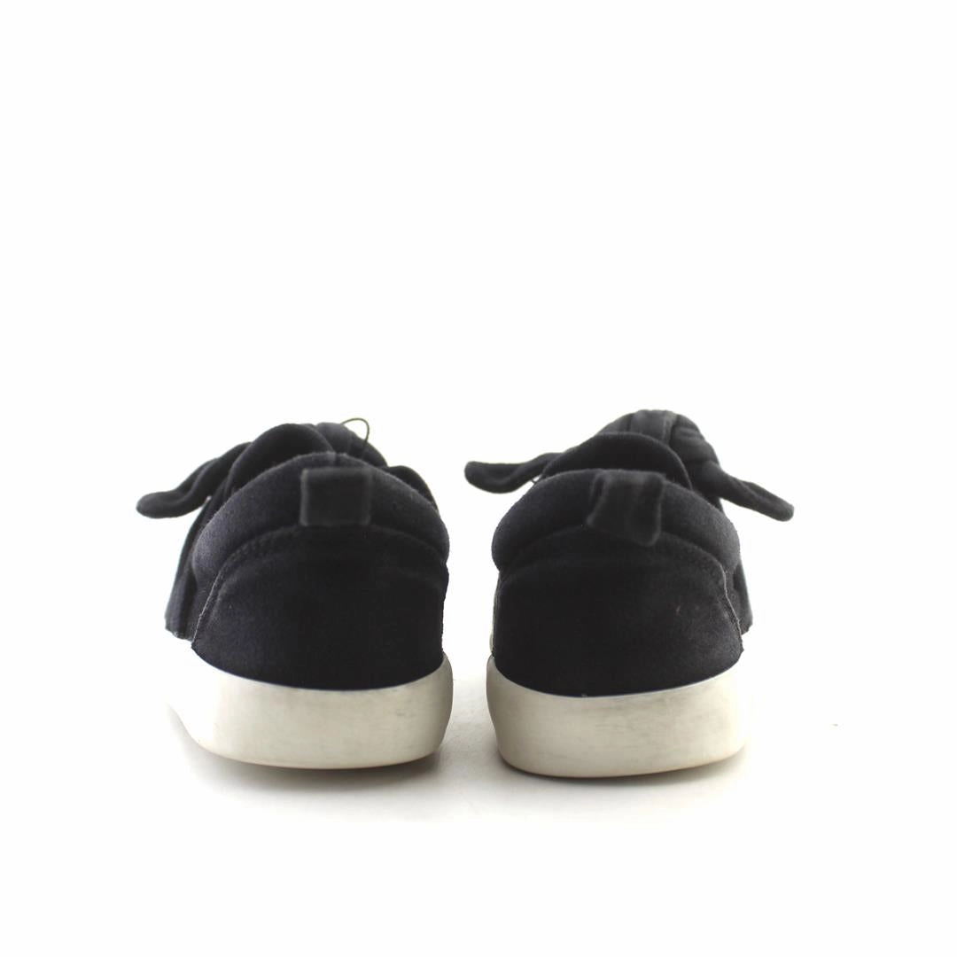 OLD NAVY . affordable Old Navy shoe visuals