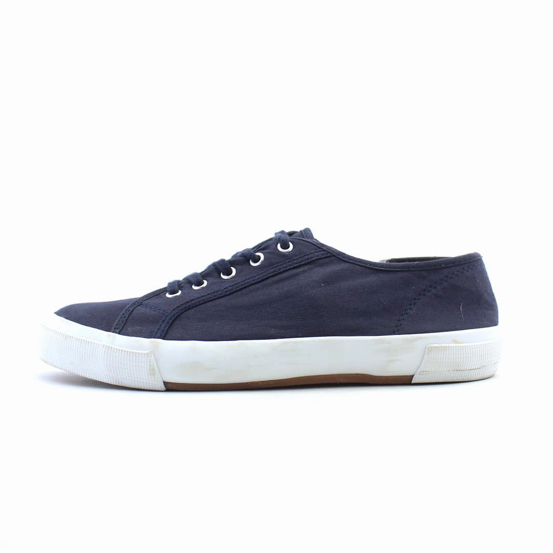 OLD NAVY . Old Navy versatile casual footwear