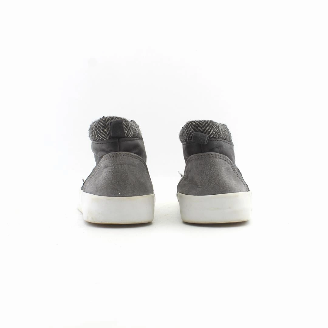 OLD NAVY . affordable Old Navy shoe visuals