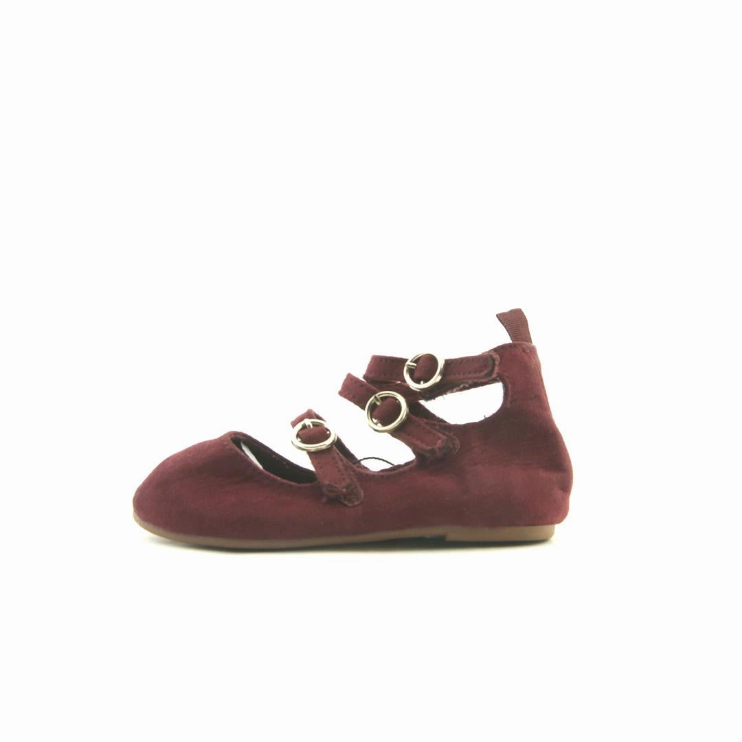 OLD NAVY . affordable Old Navy shoe visuals