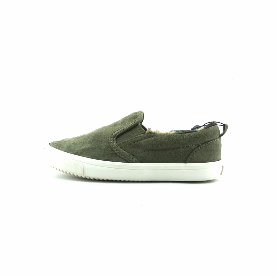 OLD NAVY . Old Navy versatile casual footwear