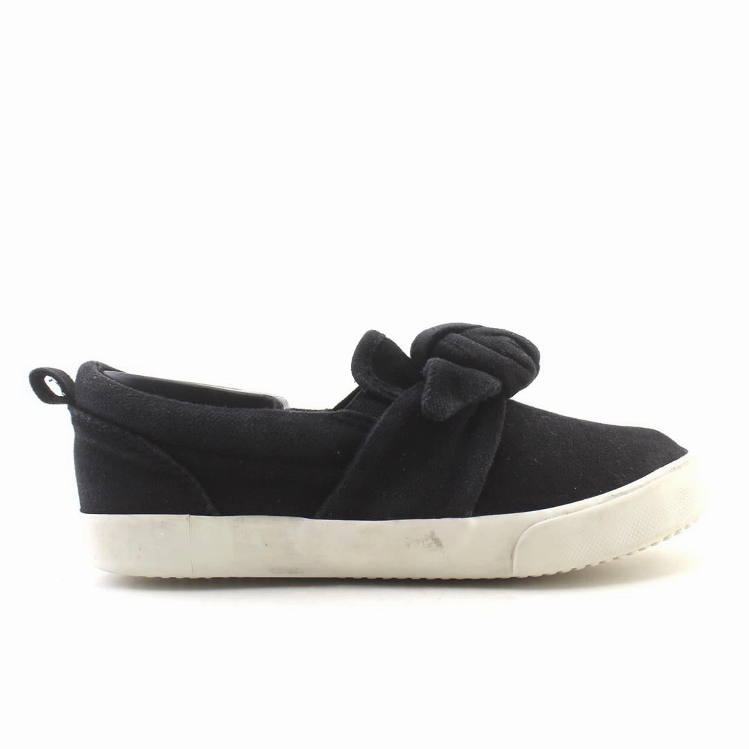 OLD NAVY . affordable Old Navy shoe visuals