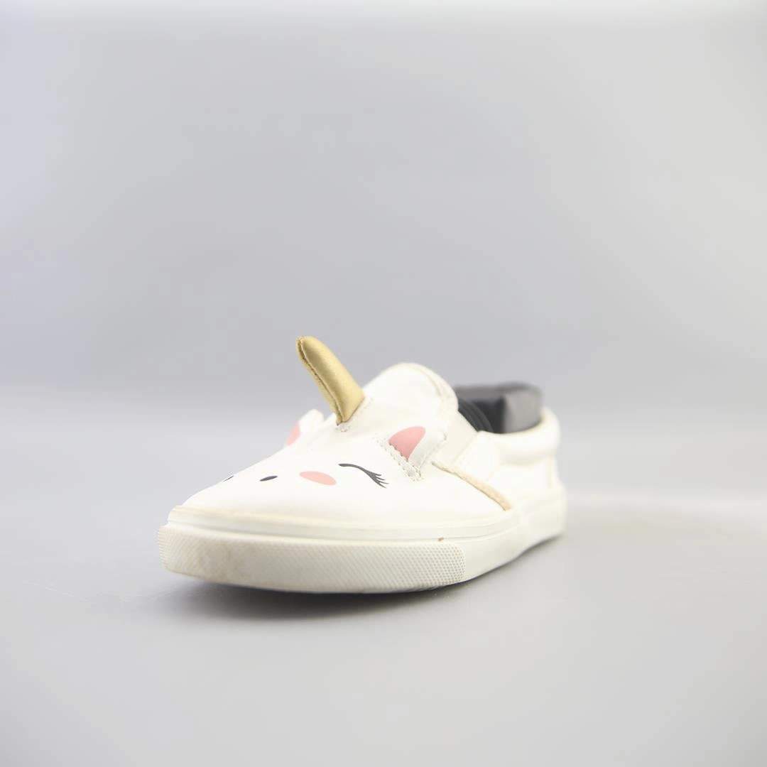 OLD NAVY . affordable Old Navy shoe visuals