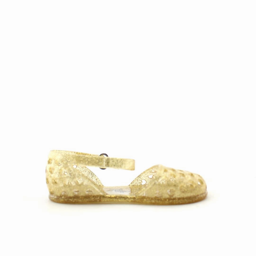 OLD NAVY . affordable Old Navy shoe visuals