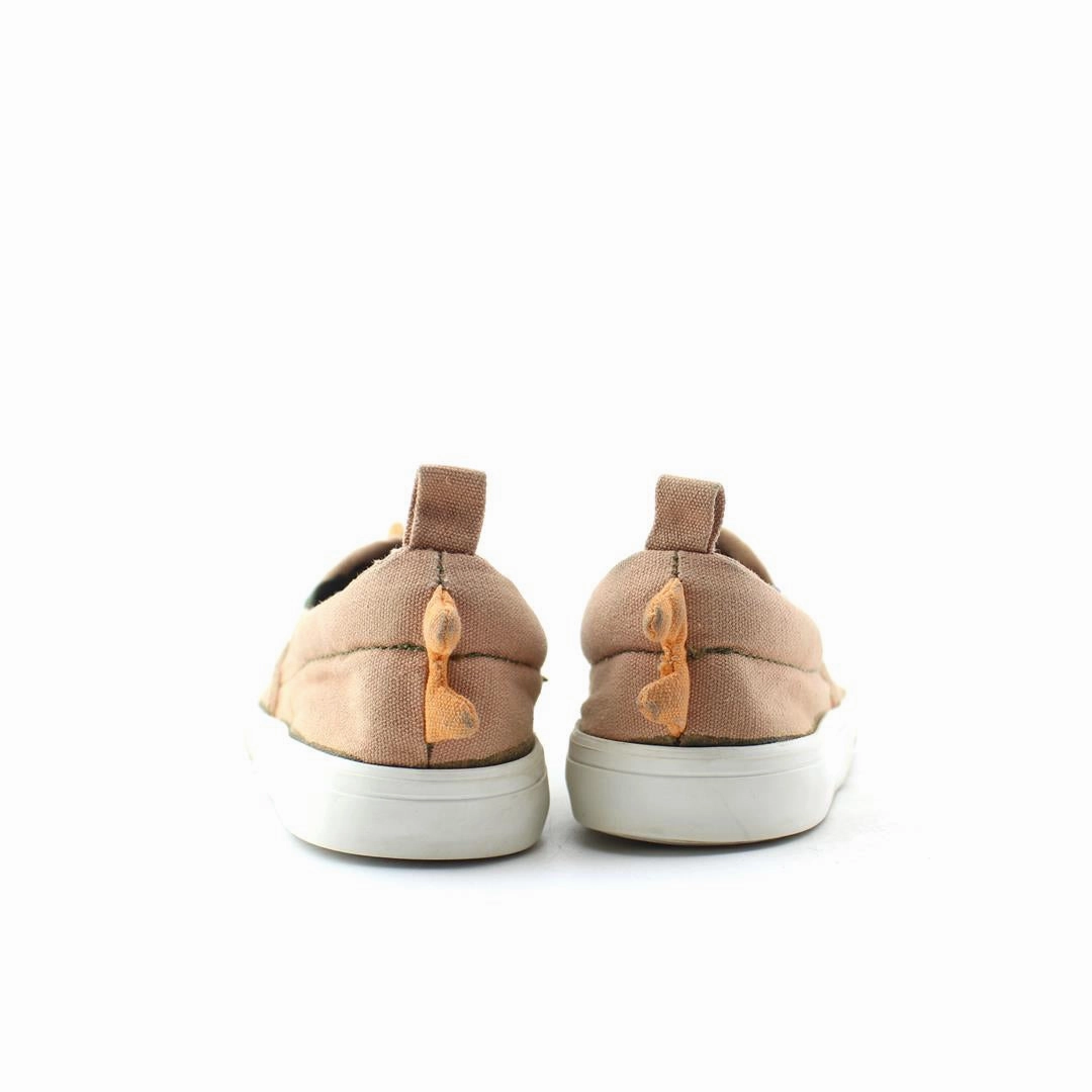 OLD NAVY . affordable Old Navy shoe visuals