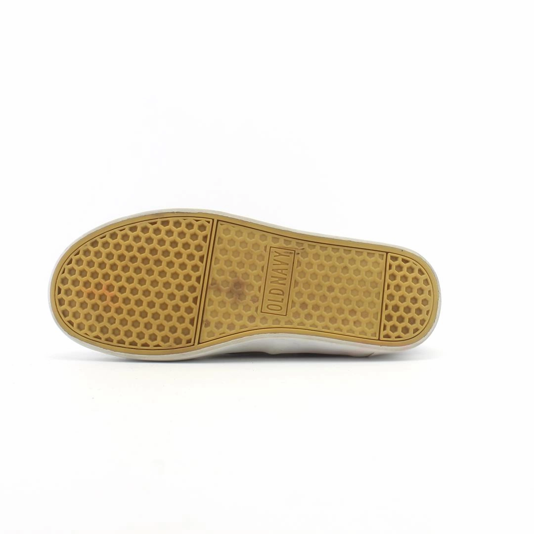 OLD NAVY . affordable Old Navy shoe visuals