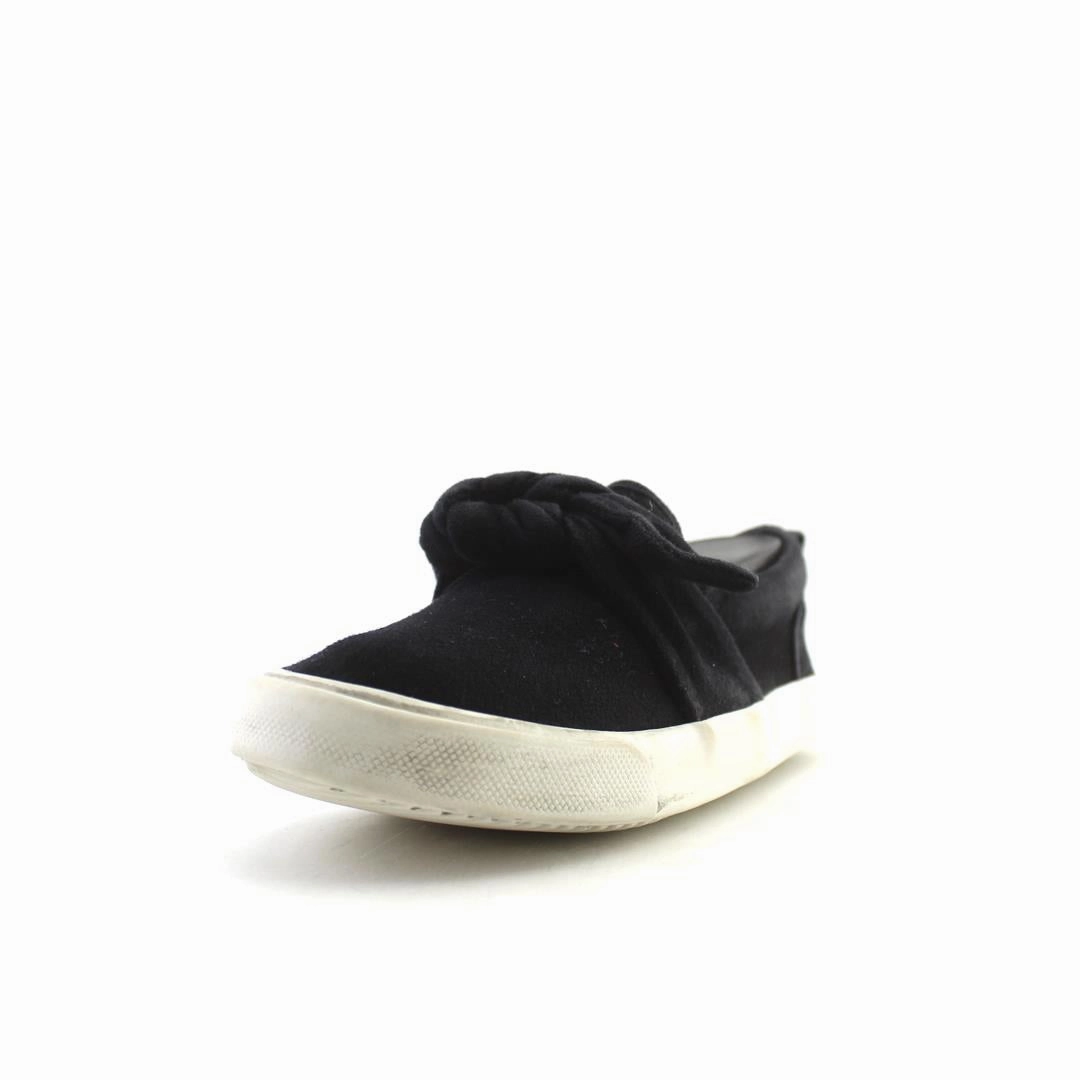 OLD NAVY . affordable Old Navy shoe visuals