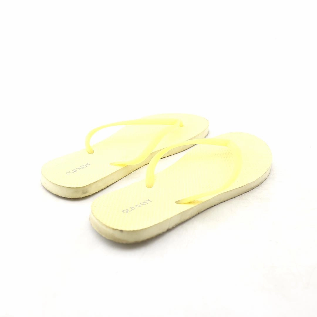 OLD NAVY . affordable Old Navy shoe visuals