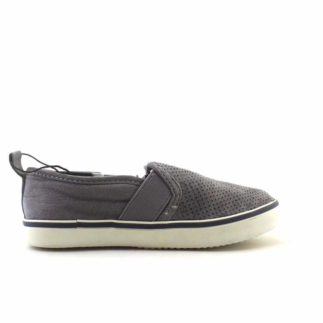 OLD NAVY . affordable Old Navy shoe visuals