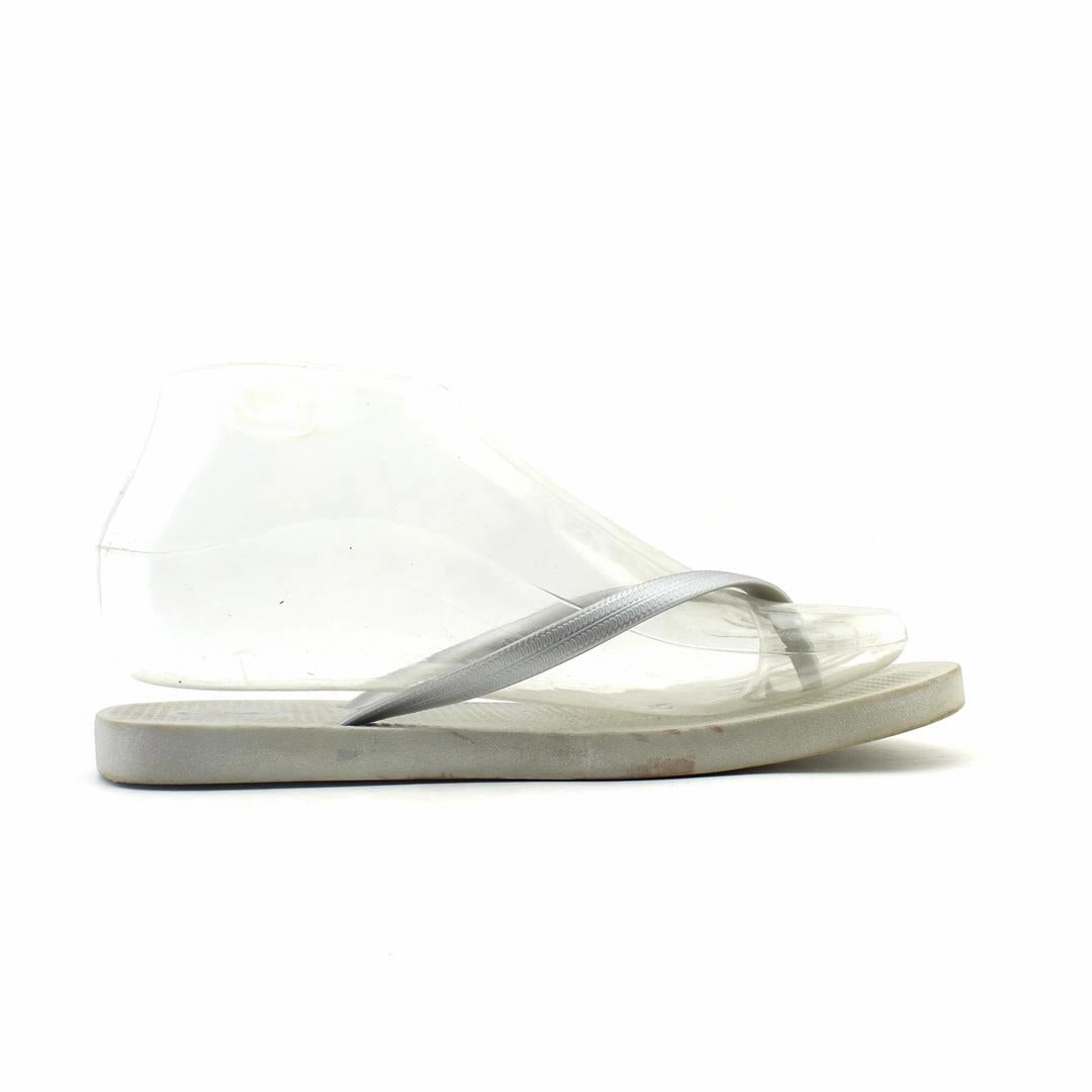 OLD NAVY . affordable Old Navy shoe visuals