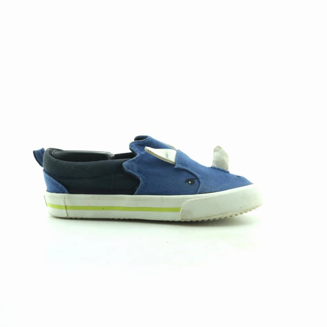 OLD NAVY . everyday Old Navy footwear looks