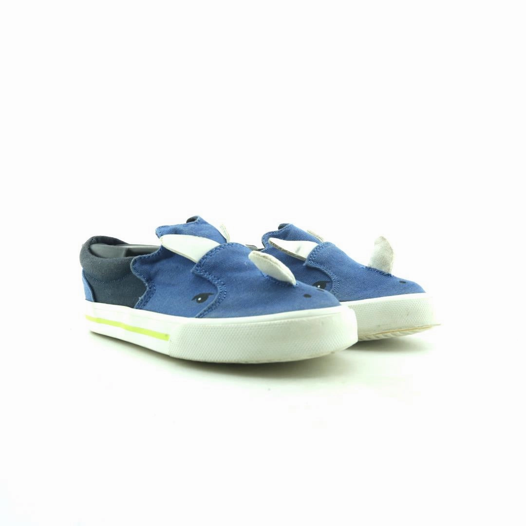 OLD NAVY . everyday Old Navy footwear looks
