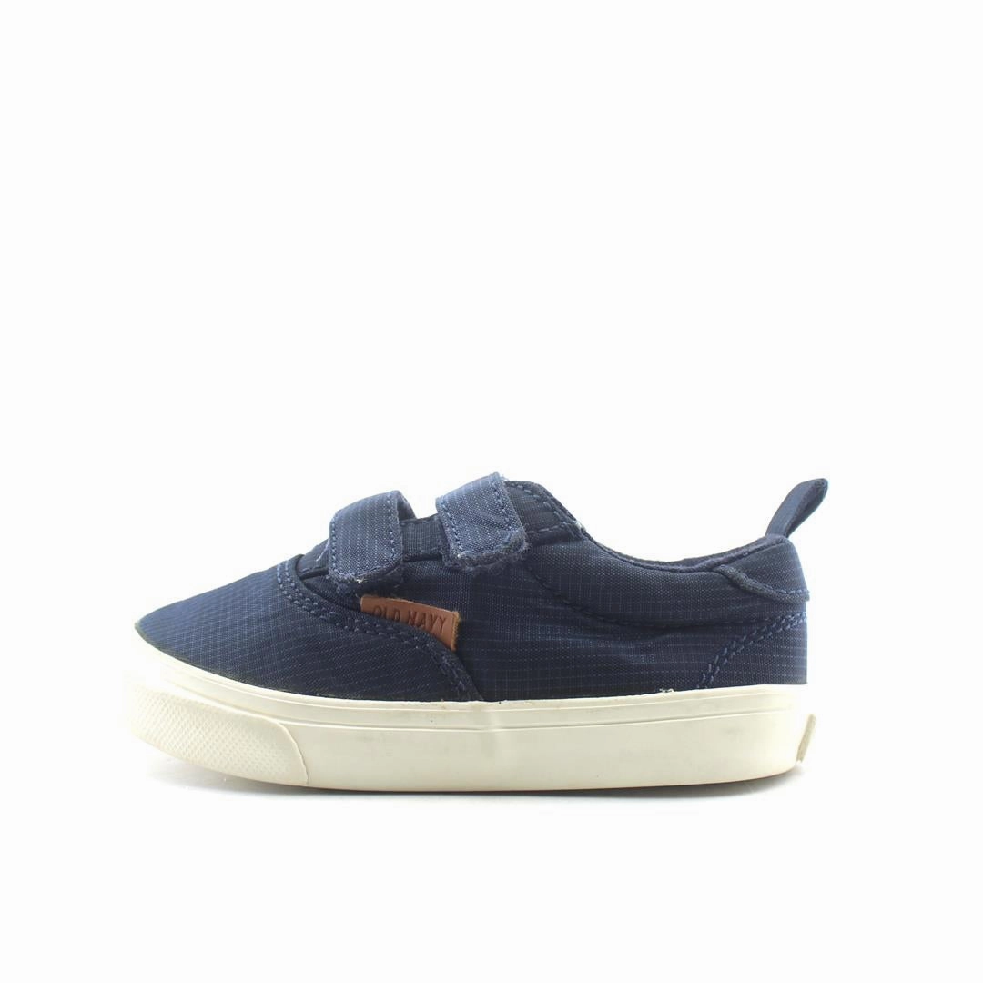 OLD NAVY . Old Navy everyday footwear styles