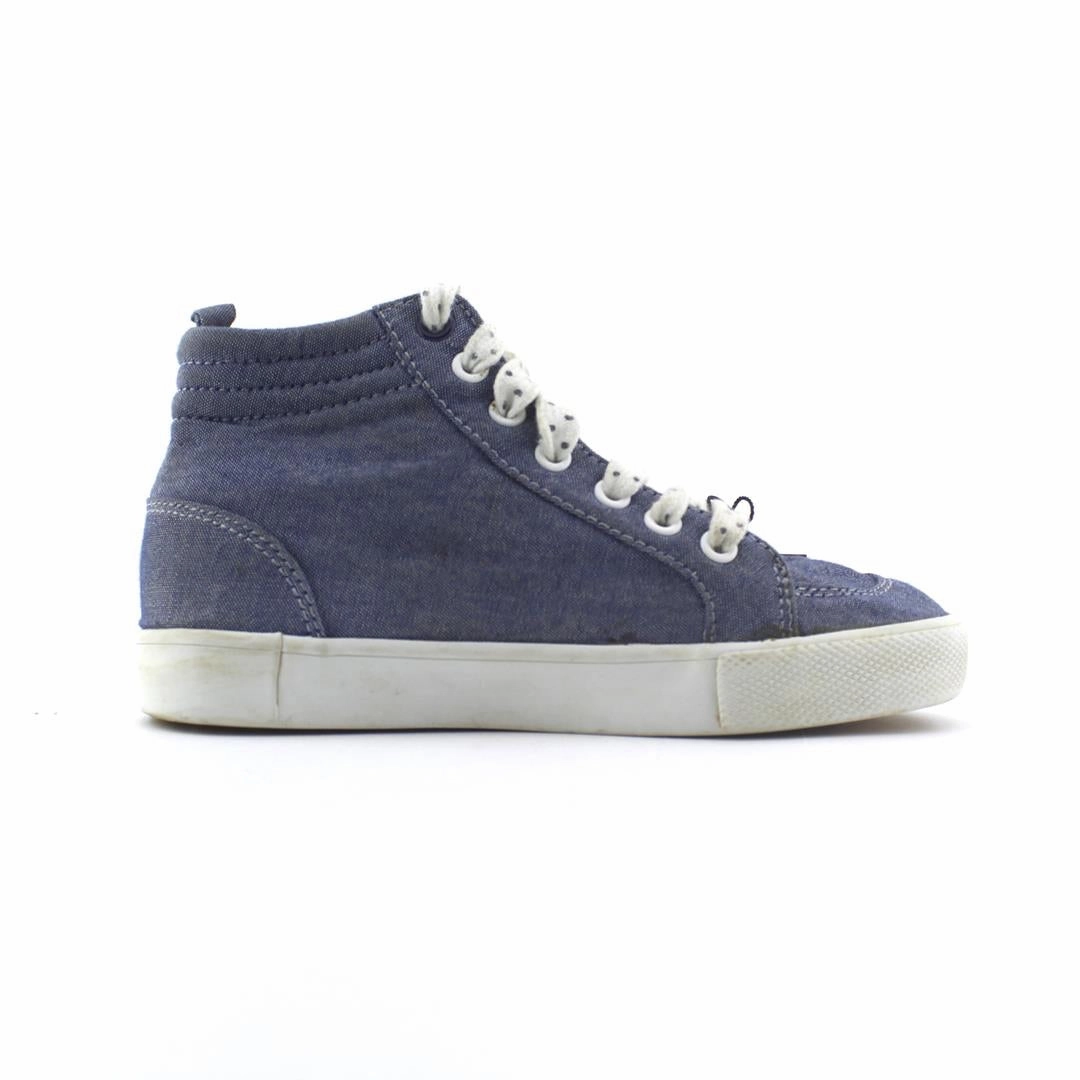 OLD NAVY . Old Navy casual shoe styles