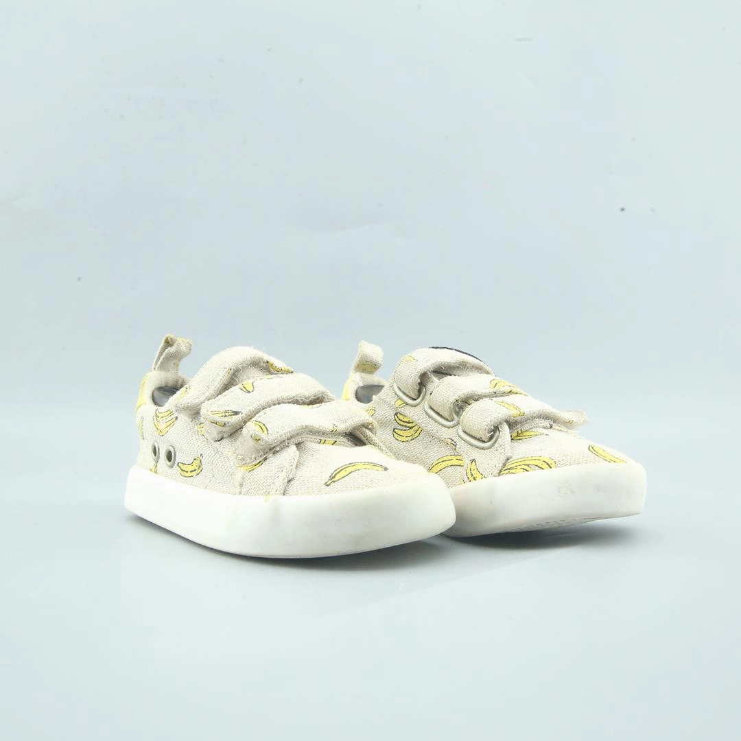 OLD NAVY . Old Navy casual shoe styles