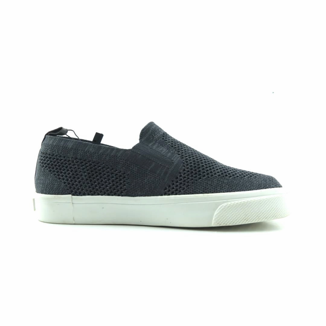 OLD NAVY . Old Navy casual shoe styles