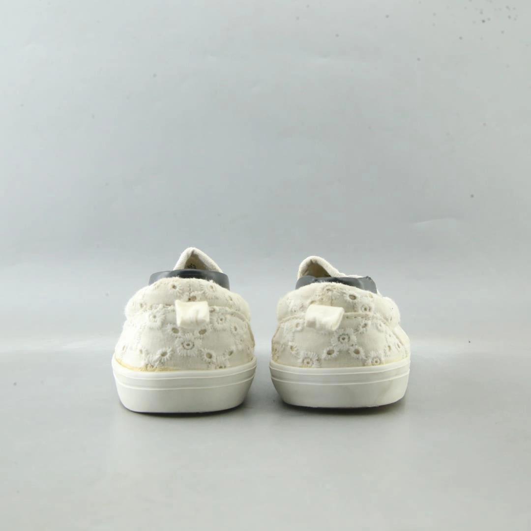 OLD NAVY . Old Navy casual shoe styles