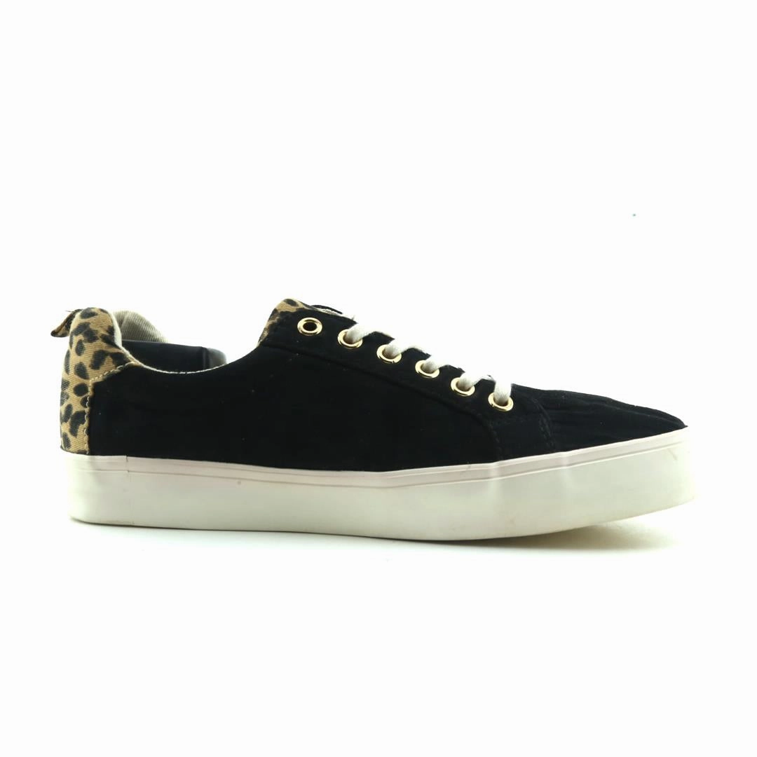 OLD NAVY . Old Navy casual shoe styles