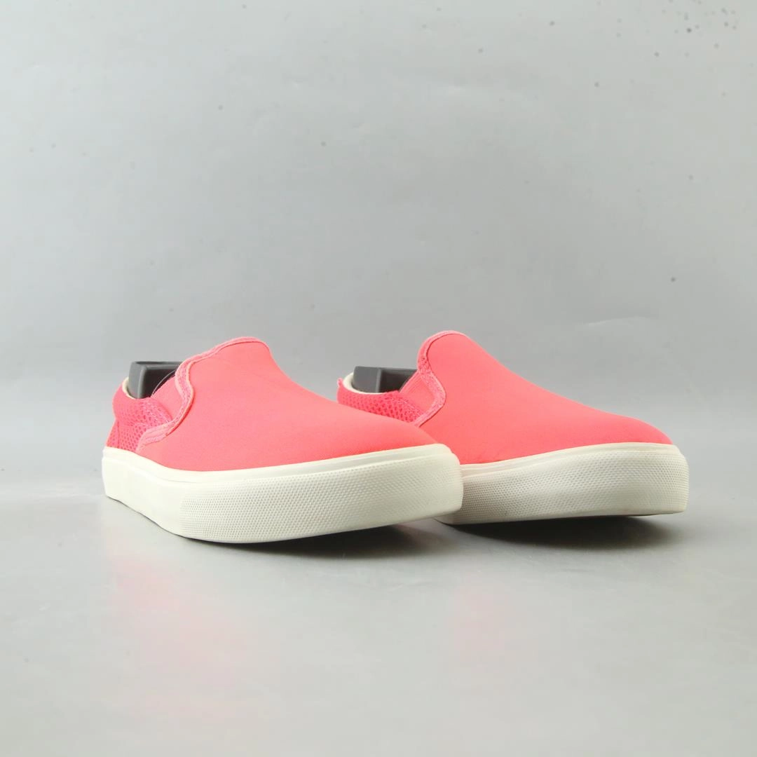 OLD NAVY . Old Navy casual shoe styles