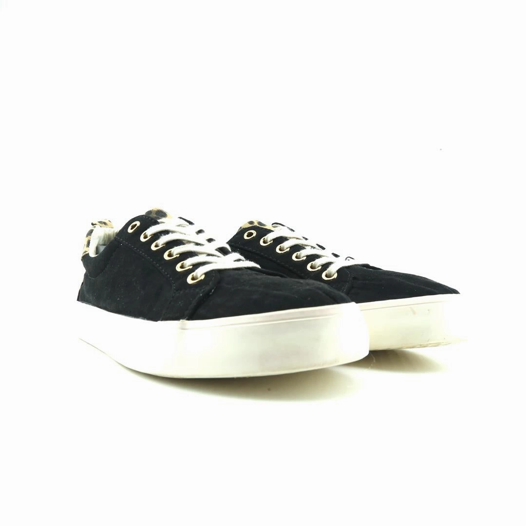 OLD NAVY . Old Navy casual shoe styles