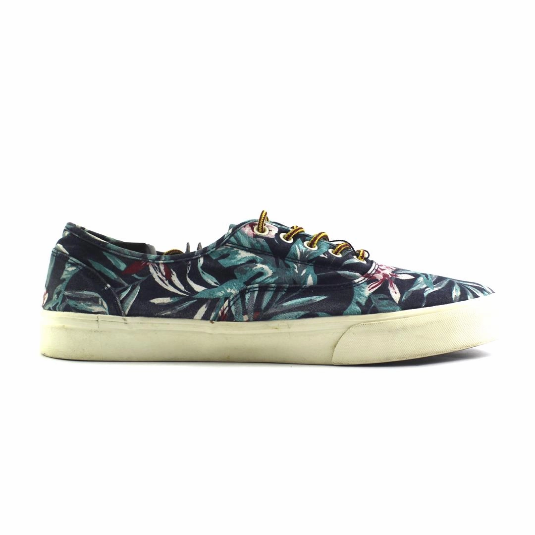 OLD NAVY . Old Navy casual shoe styles