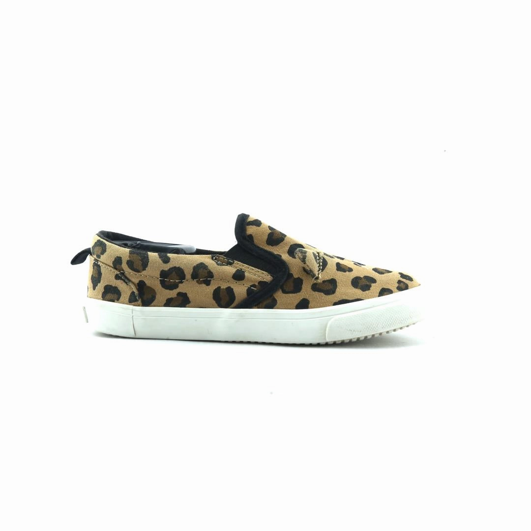 OLD NAVY . Old Navy casual shoe styles