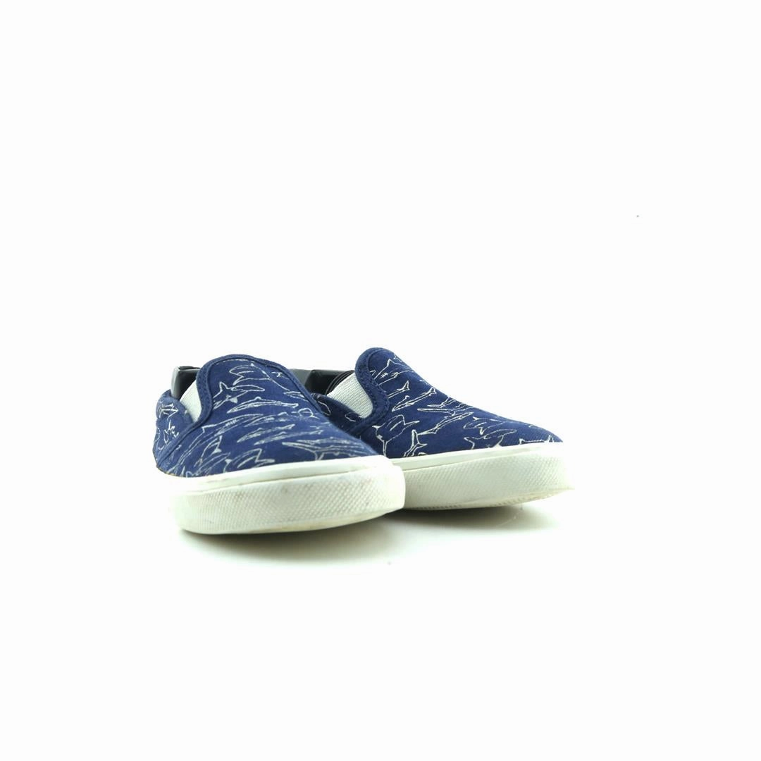 OLD NAVY . Old Navy casual shoe styles