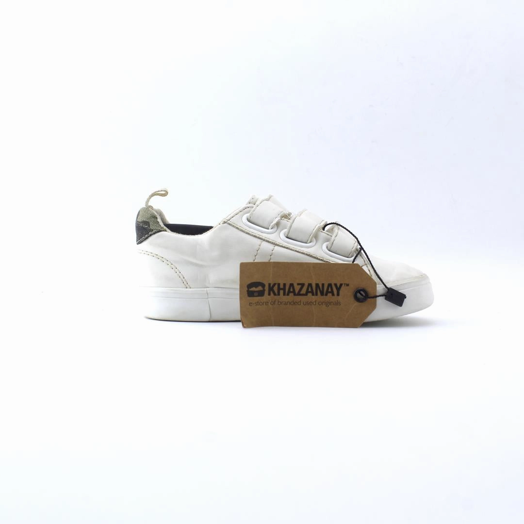 OLD NAVY . Old Navy shoe design snapshots