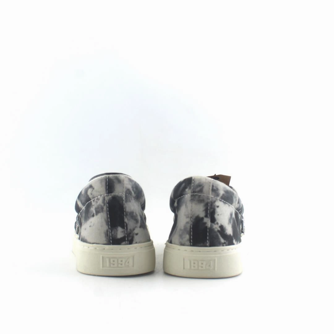 OLD NAVY . Old Navy shoe design snapshots