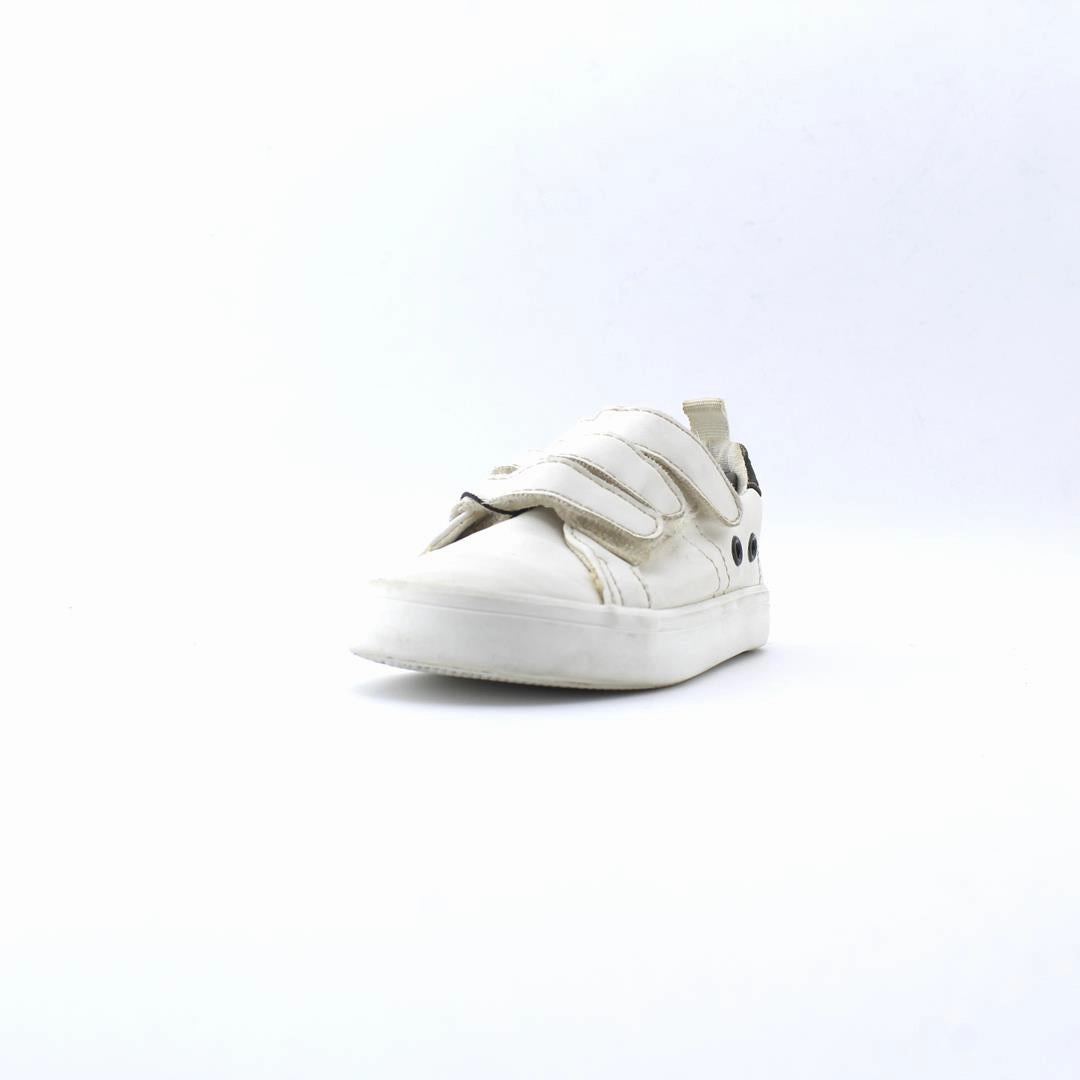 OLD NAVY . Old Navy shoe design snapshots