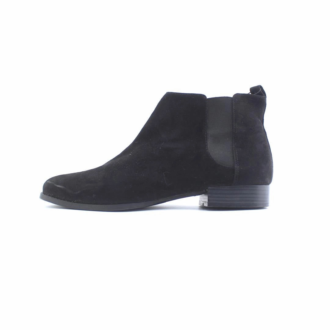 OLD NAVY . Old Navy trendy shoe designs