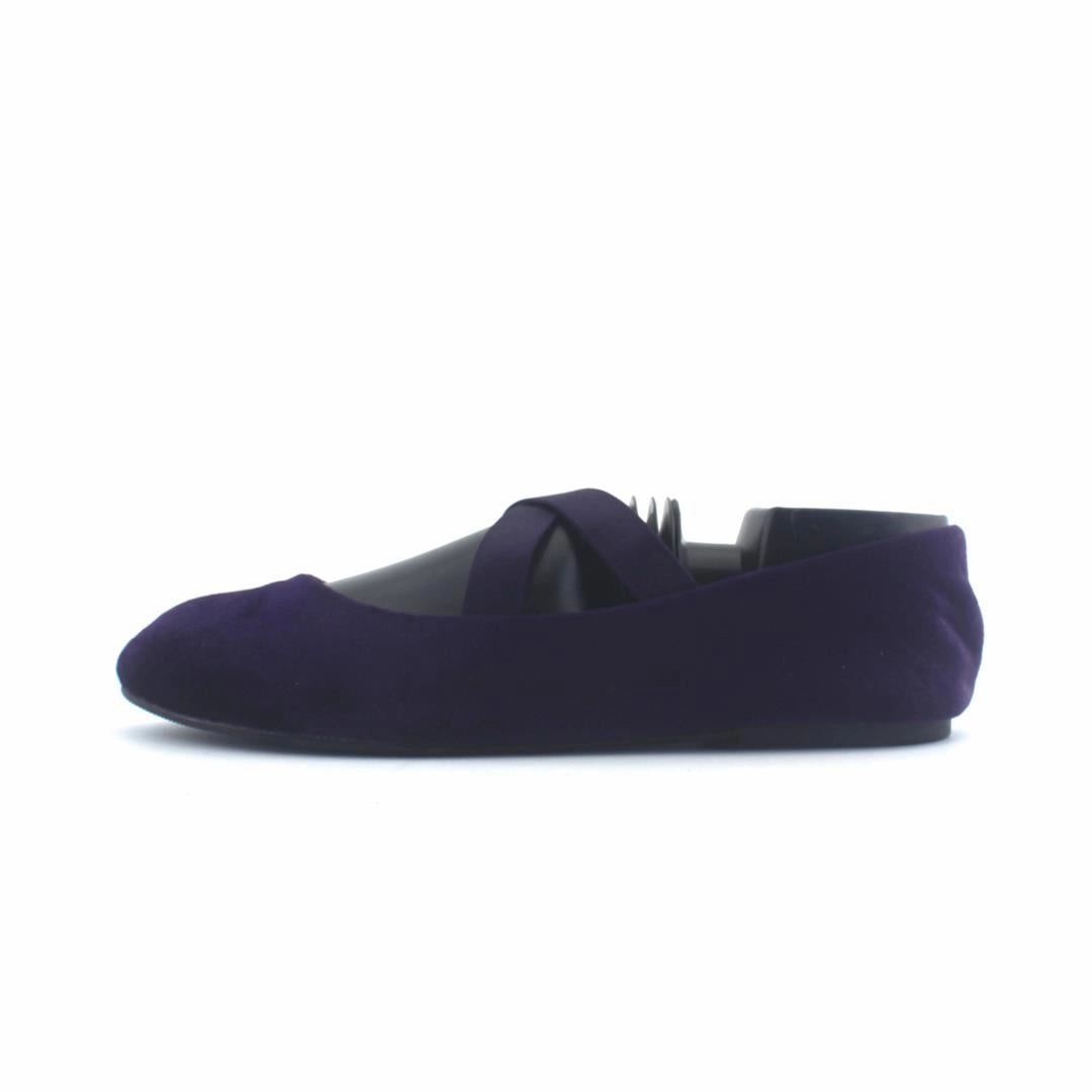 OLD NAVY . Old Navy trendy shoe designs