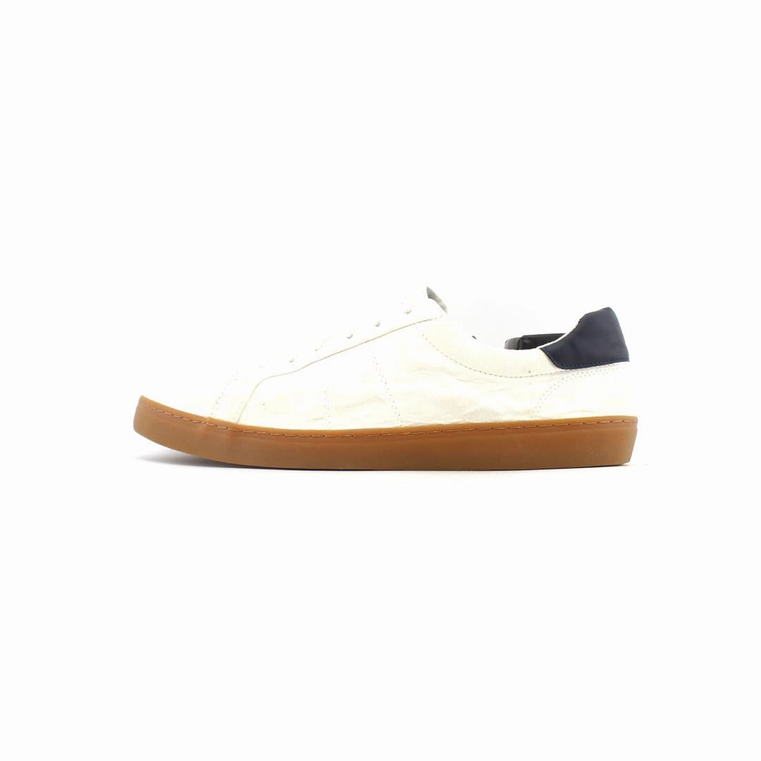 OLD NAVY . Old Navy trendy shoe designs