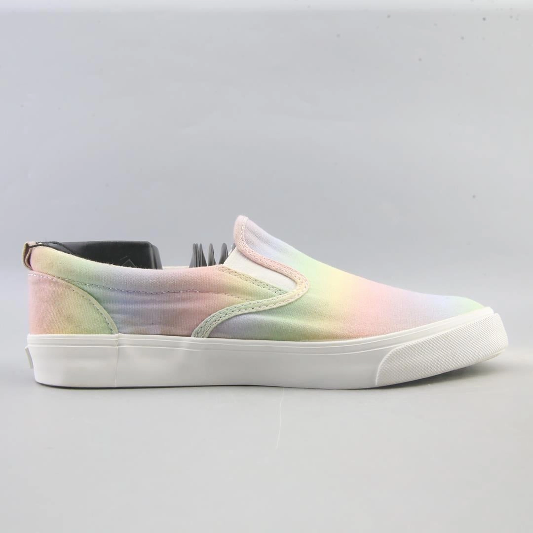 OLD NAVY RAINBOW everyday Old Navy footwear looks