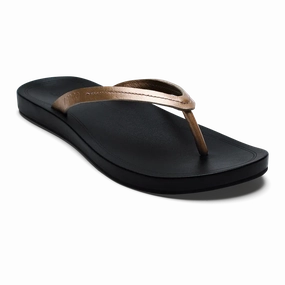 OLUKAI LALAHI WOMEN'S Olukai leather slip-ons with island style