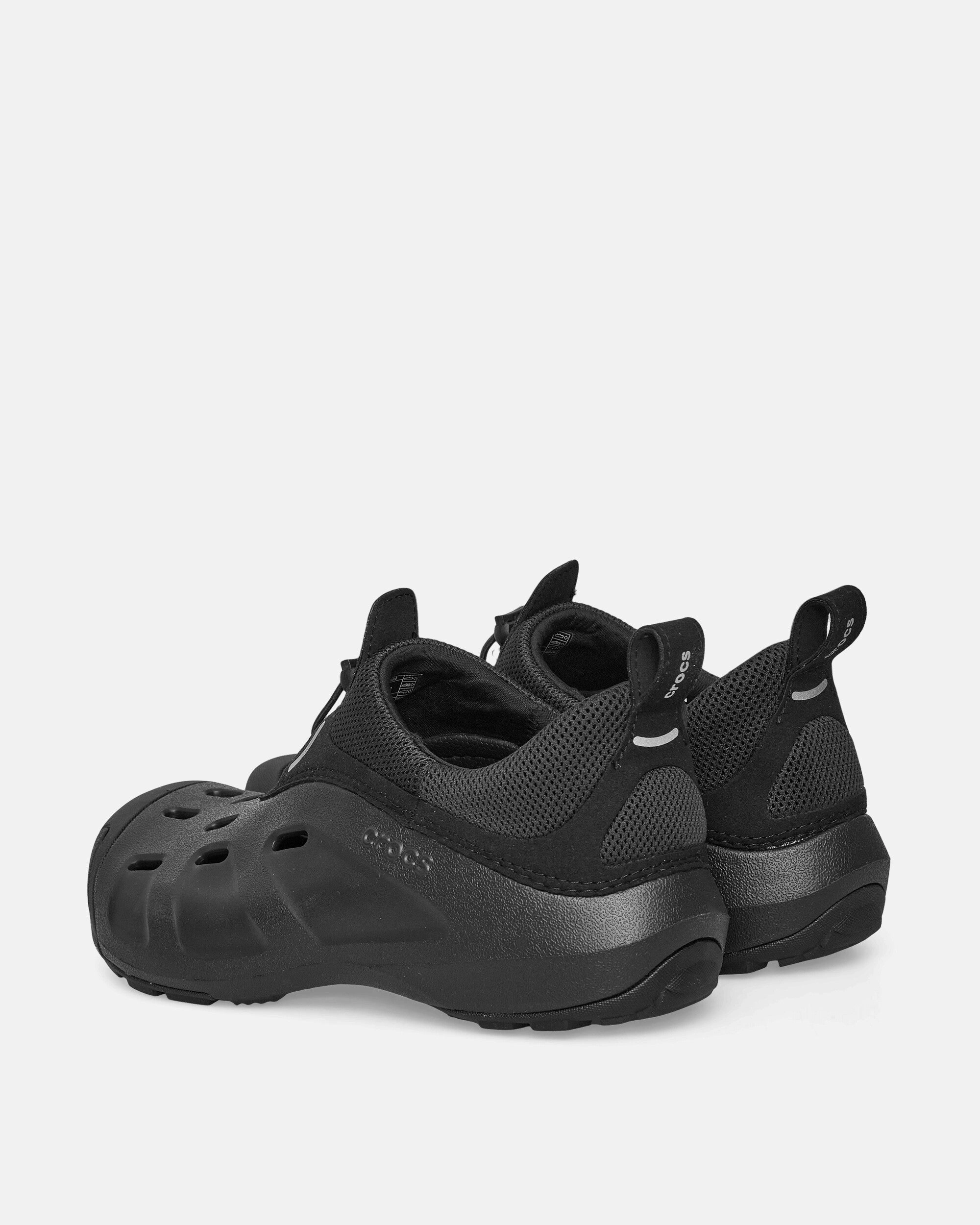 Quick Trail Low Clogs Black Foam Comfort Clogs