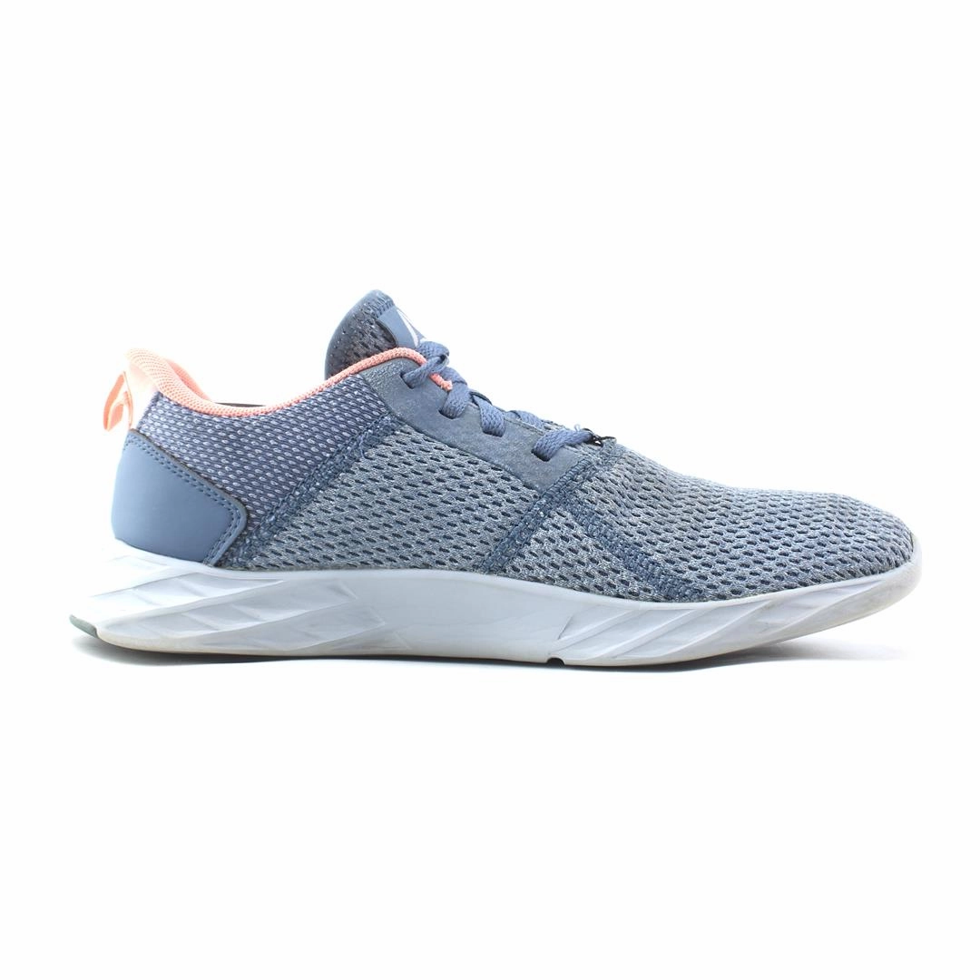 REEBOK ASTRORIDE STRIKE Reebok athletic footwear visuals