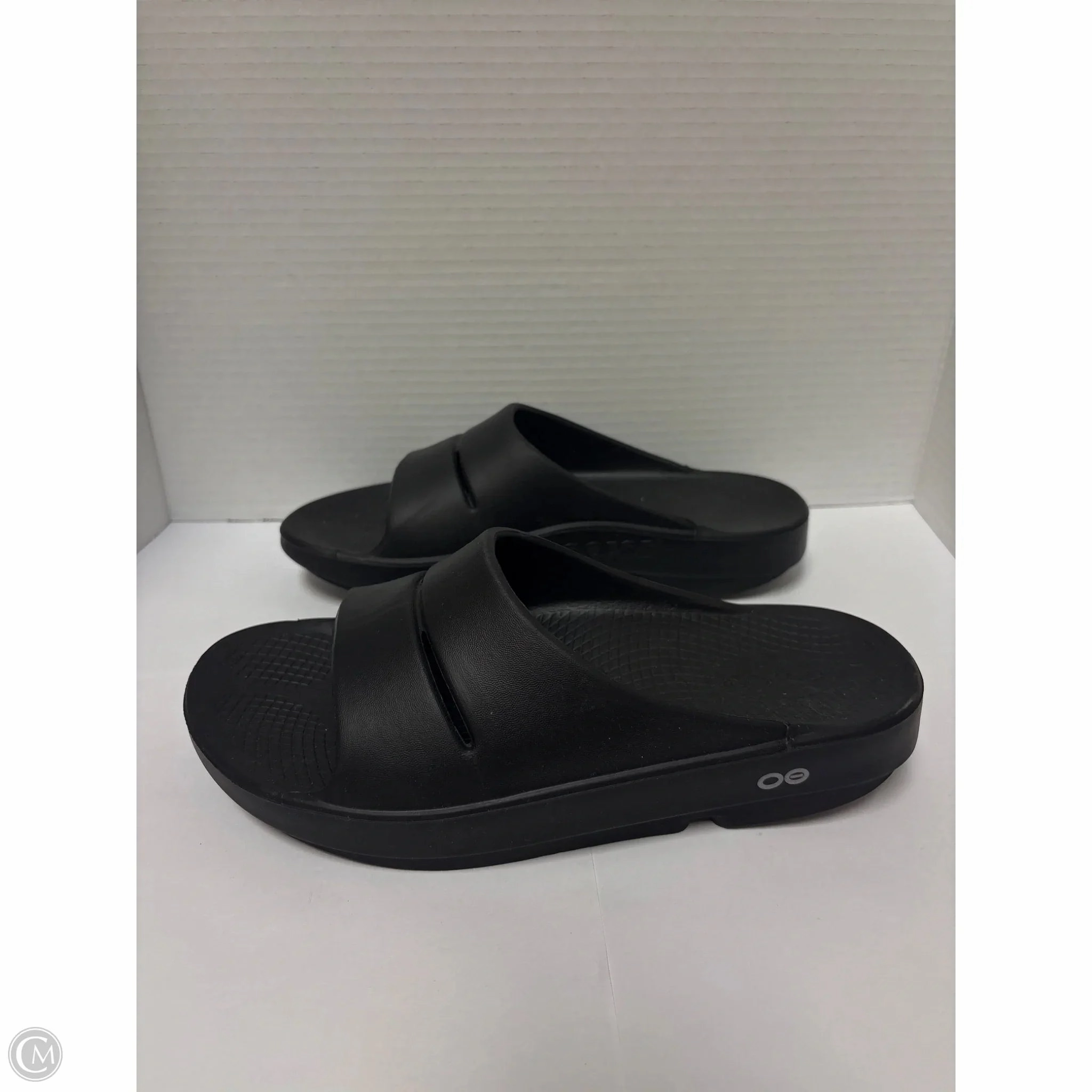 Sandals Flats By Crocs In Black, Size: 10 Lightweight Clogs