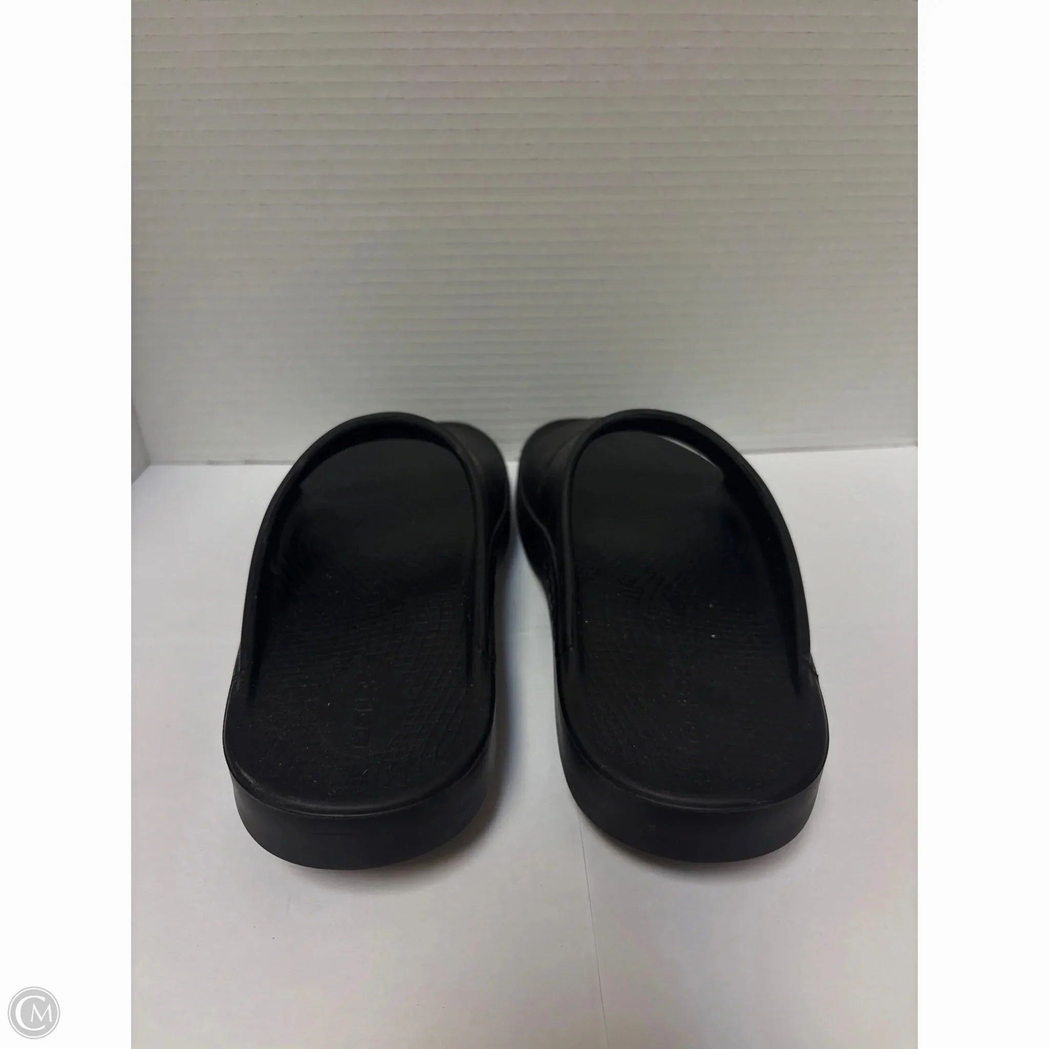 Sandals Flats By Crocs In Black, Size: 10 Lightweight Clogs