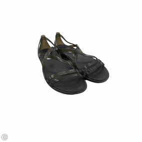 Sandals Flats By Crocs In Black, Size: 7 Crocs clogs with lightweight comfort