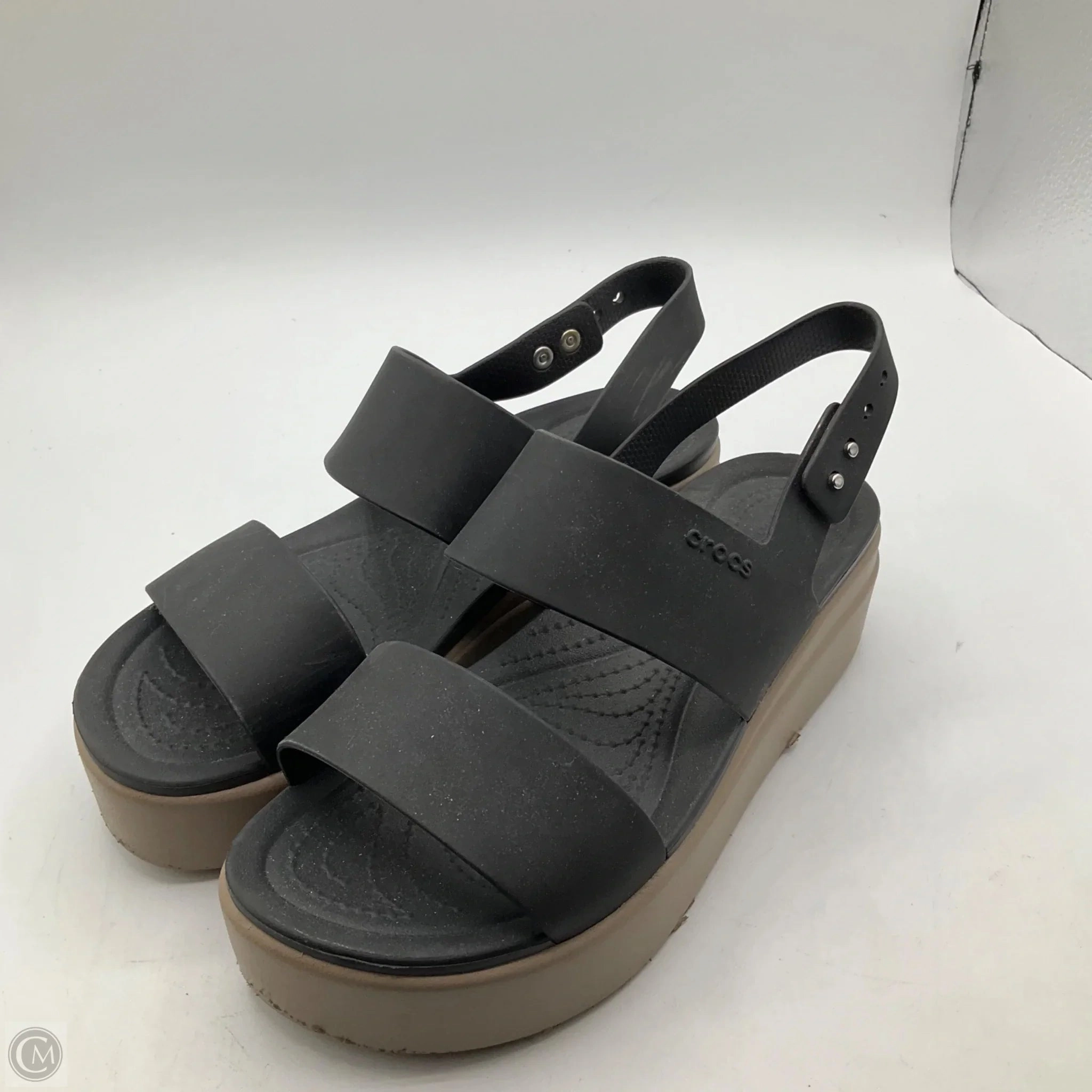 Sandals Flats By Crocs In Black, Size: 7 Crocs clogs with lightweight comfort