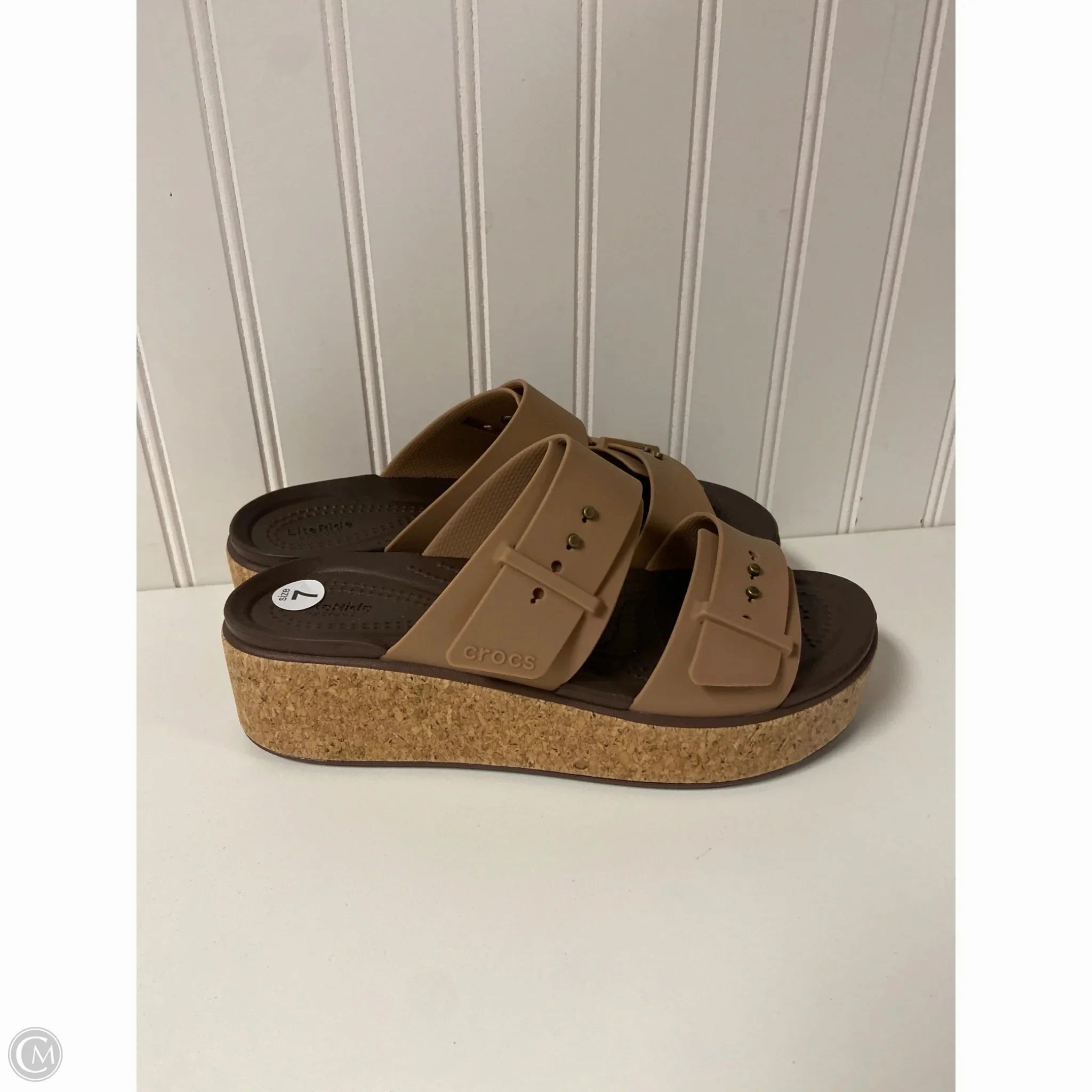 Sandals Flats By Crocs In Brown, Size: 7 Lightweight Clogs