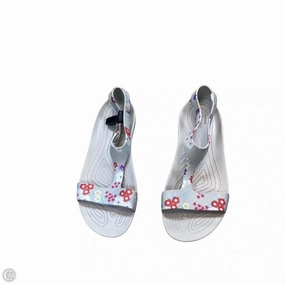 Sandals Flats By Crocs In Grey, Size: 8 Crocs clogs with lightweight comfort